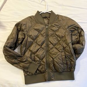 Tna aritzia bomber cahana puffer jacket